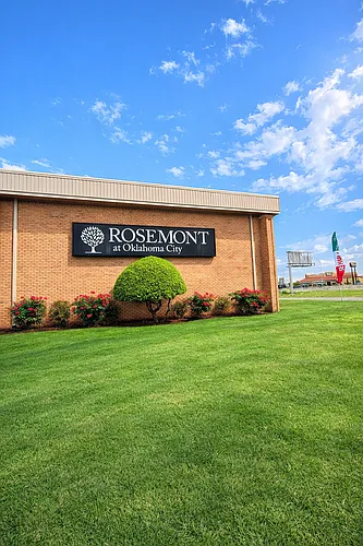 Rosemont Apartments Photo 1