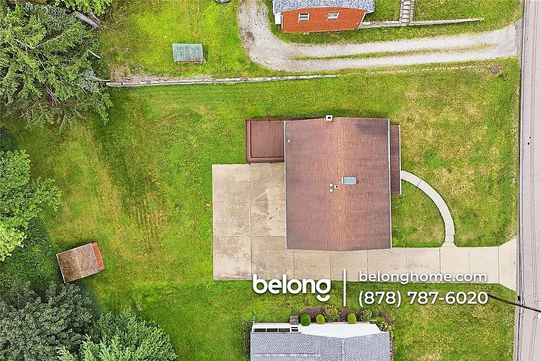 5 bed, 2.5 bath, 1927 sqft, $2,935 — Photo 3