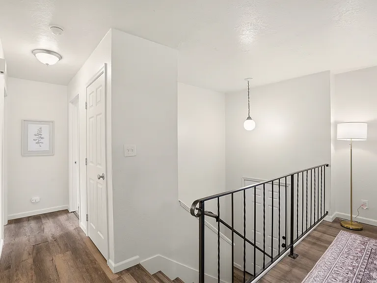 3014 N Willow Rd — Photo 10