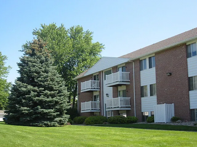 Harrisburg Square Apartments — Photo 18