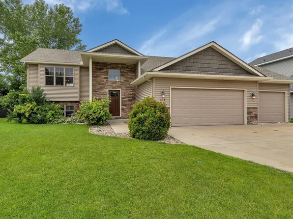 617 Knights Ct, Sartell, MN 56377