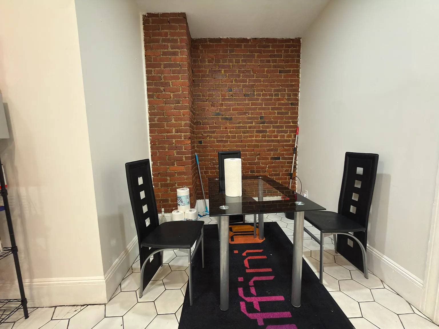 3 bed, 1200 sqft, $3,600 — Photo 3