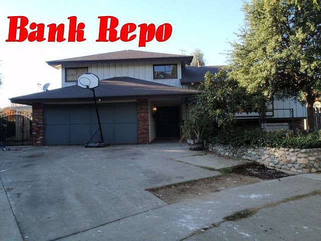 1st image of 611 Lakewood Way