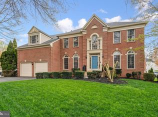 8000 Hollington Pl, Fairfax Station, VA