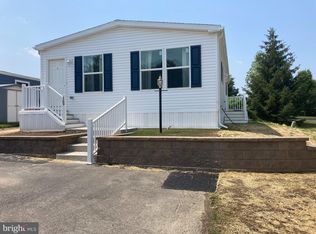 169 Hillside Ct, North Wales, PA