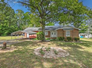 658 Tee Vee Rd, Elloree, SC 29047