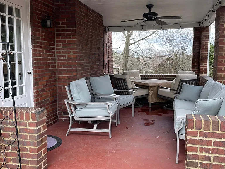 1070 Old Gate Rd — Photo 4
