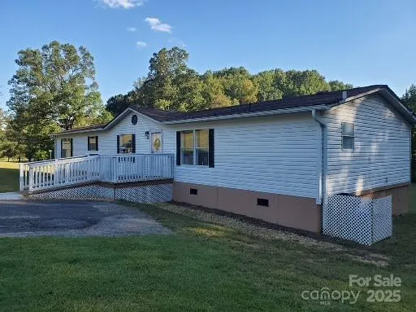35 Annie Dr, Marion, NC 28752