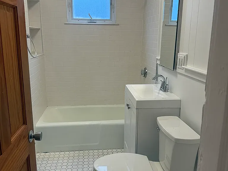21 Hardy Ave #21 — Photo 14
