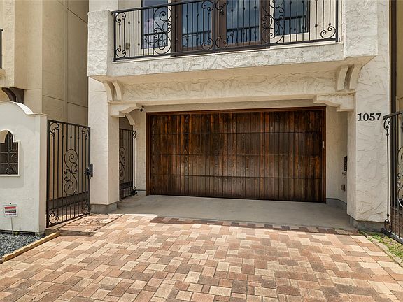 3rd image of 1057 W 24th St