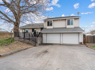 108 John Day St, Umatilla, OR 97882