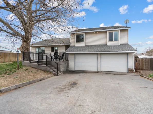 108 John Day St, Umatilla, OR 97882