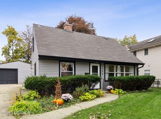 139 S Quentin Rd, Palatine, IL 60067