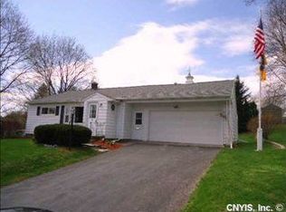 403 Dunning Dr, Camillus, NY 13031
