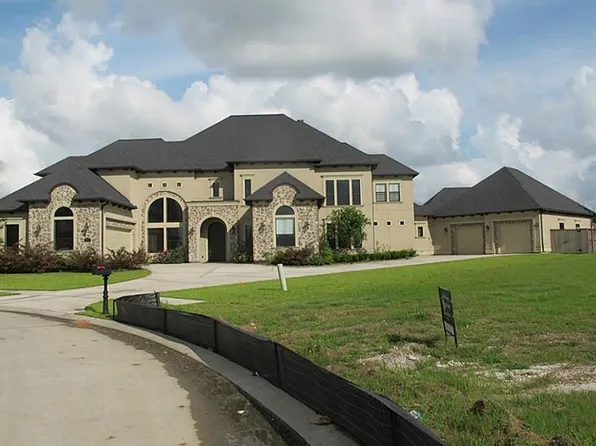 1821 Sterling Creek Dr, Friendswood, TX 77546