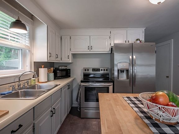 5th image of 88 Newgate Cir