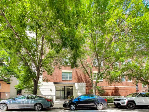 2330 W Saint Paul Ave APT 401, Chicago, IL 60647