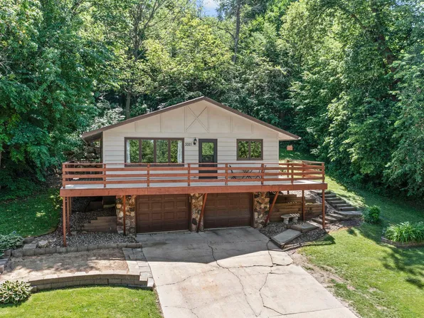 3321 Brookview Dr, Burnsville, MN 55337