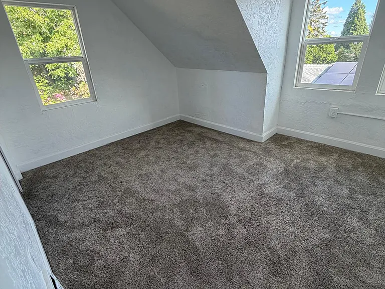 2158 Olive St — Photo 19