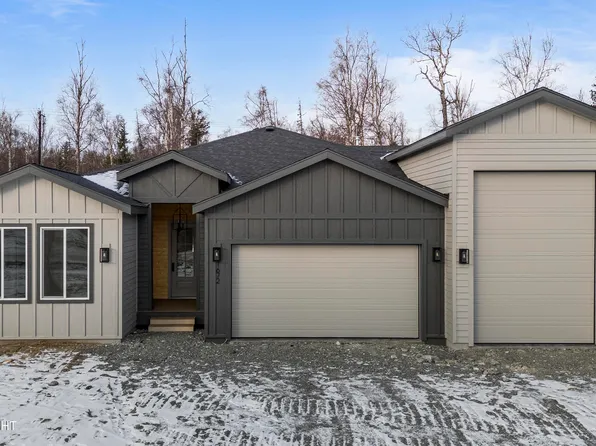 1672 S Alliance Country Dr, Wasilla, AK 99654