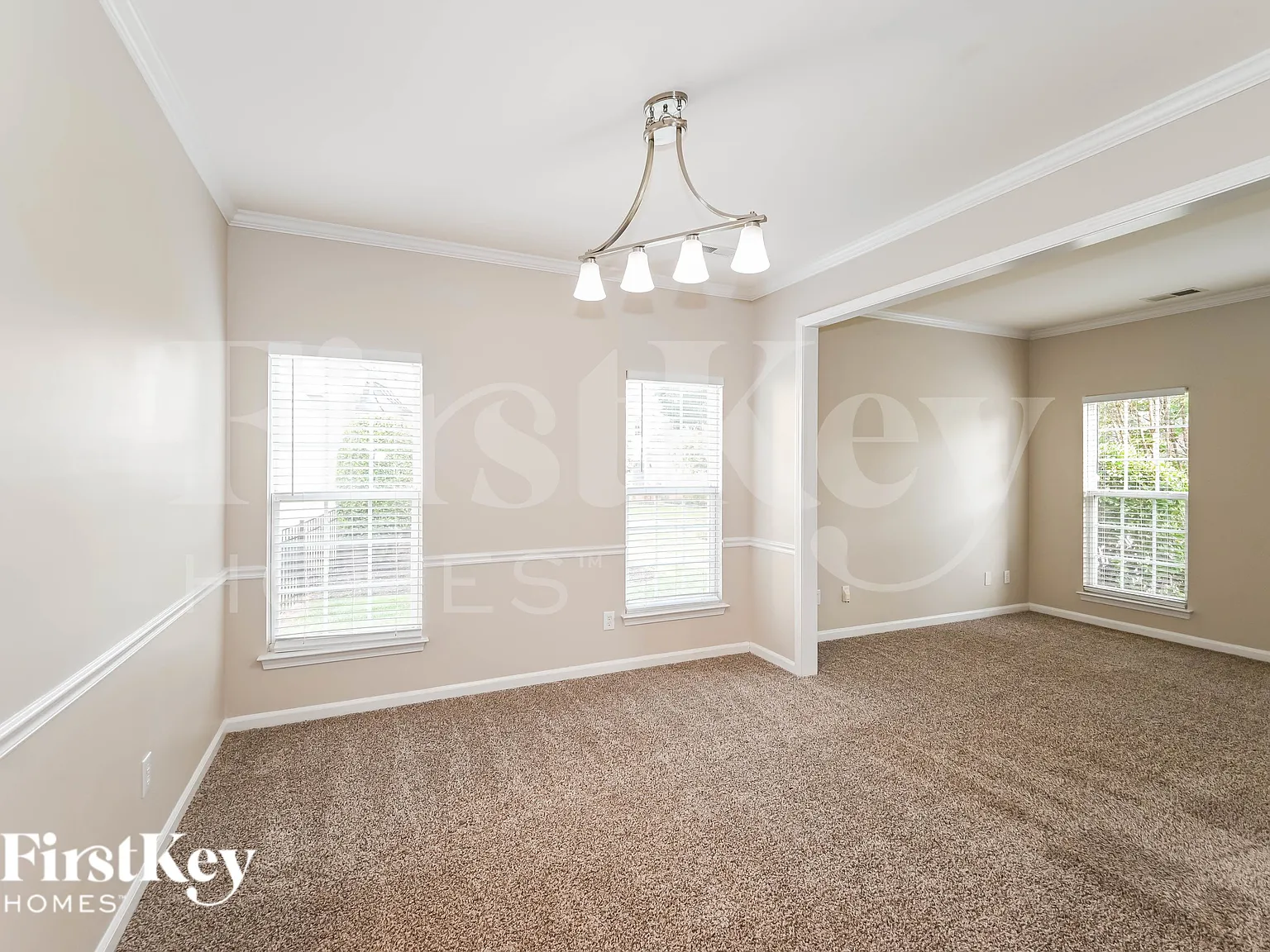 4 bed, 2.5 bath, 2143 sqft, $2,310 — Photo 4
