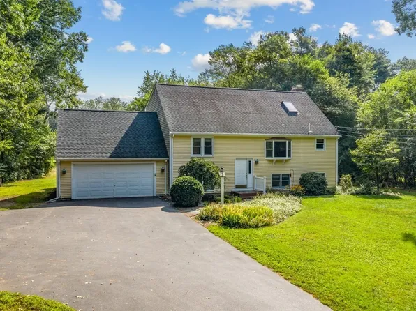 15 N Precinct St, Lakeville, MA 02347