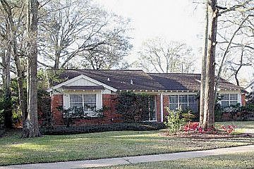 1st image of 406 Willow Vista Dr