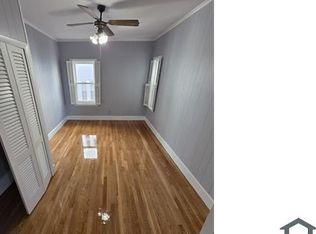 11 Shamrock St APT 2, Worcester, MA 01605