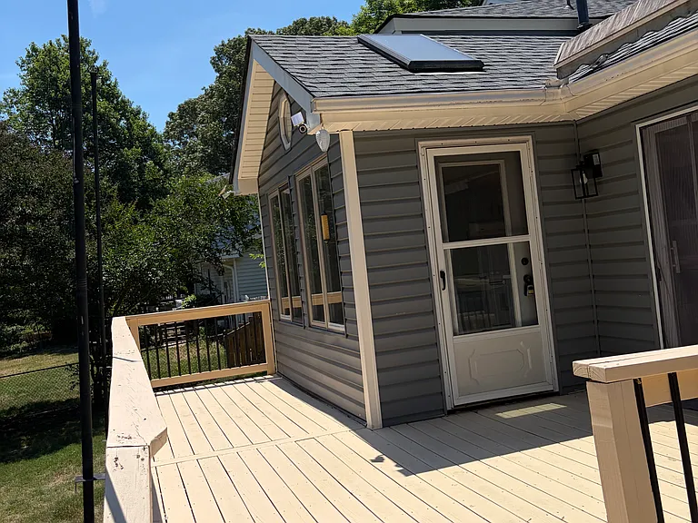 337 E Millbrook Rd — Photo 47