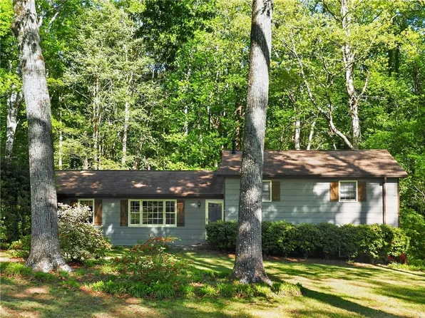 1912 King Arthurs Ct, Marietta, GA 30062