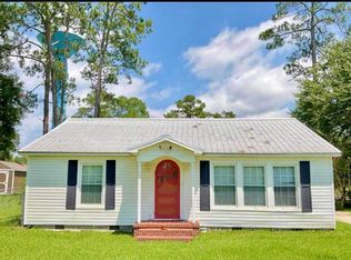121 Powell Dr, Omega, GA 31775