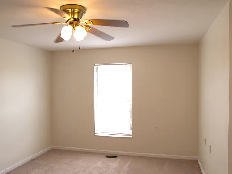 104 Brookside Dr — Photo 9