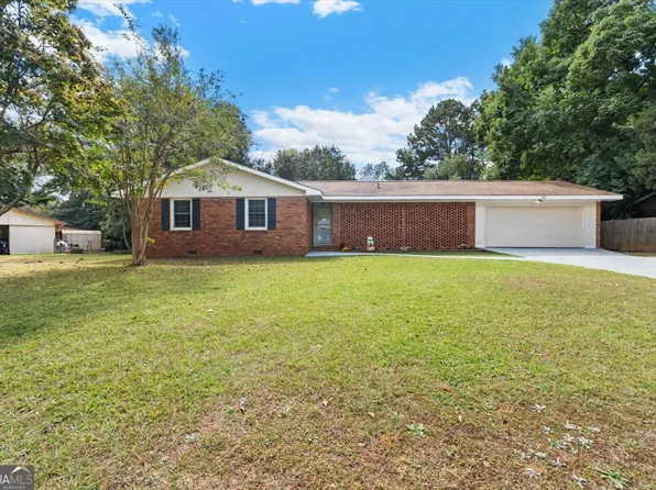 111 Avalon Dr, Warner Robins, GA 31093