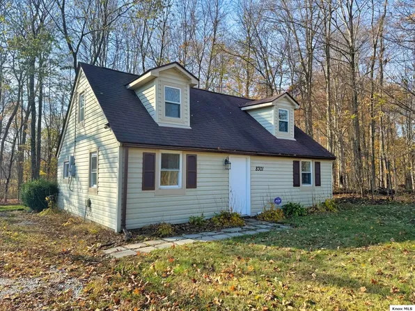 8301 Bennington Chapel Rd, Centerburg, OH 43011