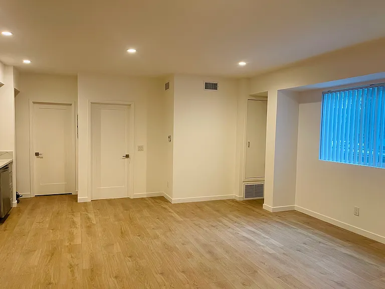 1707 Brockton Ave #14 — Photo 12
