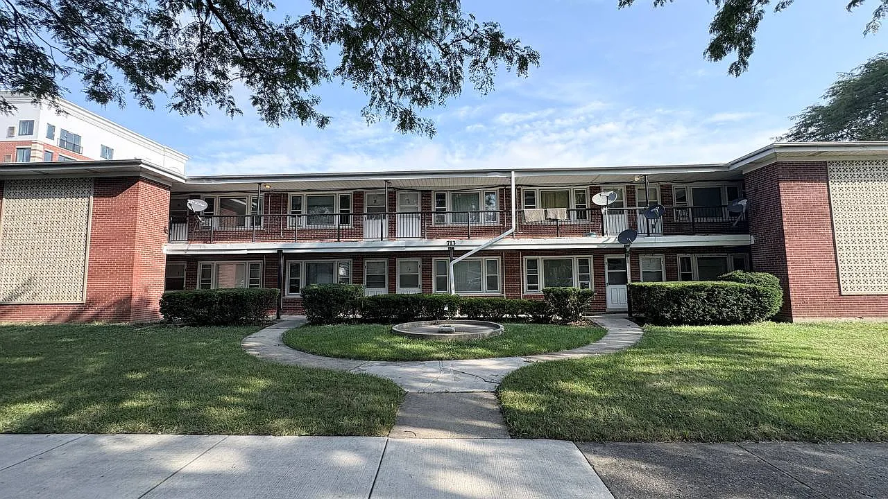 1 bed, 700 sqft, $1,445 — Photo 1