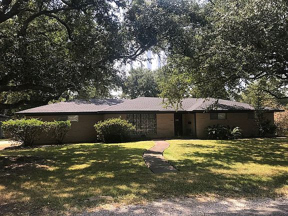 2nd image of 2335 Crescent Dr
