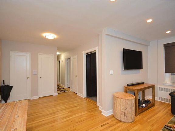 4th image of 245 Parkview Ave APT 5H
