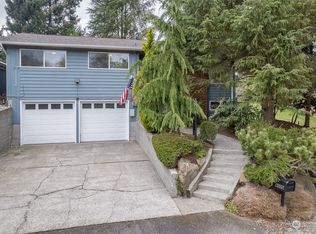 9009 30th Ave NW, Seattle, WA 98117