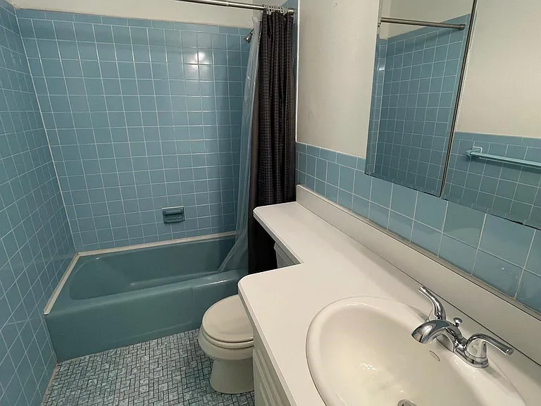 2595 Massachusetts Ave — Photo 6