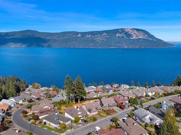 3673 Arbutus Dr N, Cowichan Valley, BC V8H 0K8