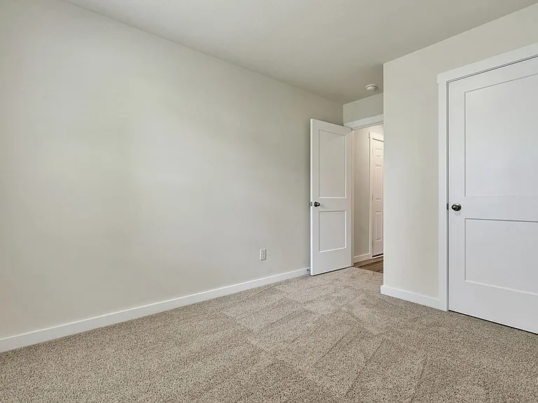 627 Fox Den Cir — Photo 22