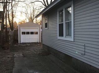 1934 Howden St, Muskegon, MI 49442