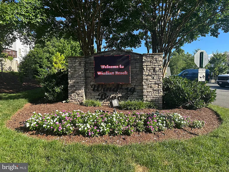 4002 Summer Hollow Ct #155A — Photo 38