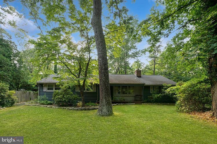 1st image of 272 Hopewell Rd