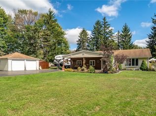 5531 Draudt Rd, Orchard Park, NY 14127