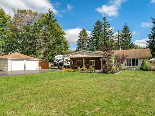 5531 Draudt Rd, Orchard Park, NY 14127