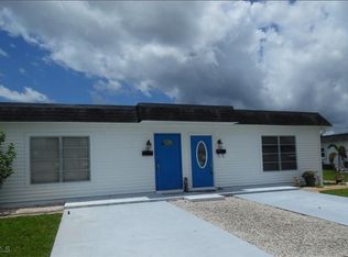 26 Hamlin Ct, Lehigh Acres, FL 33936