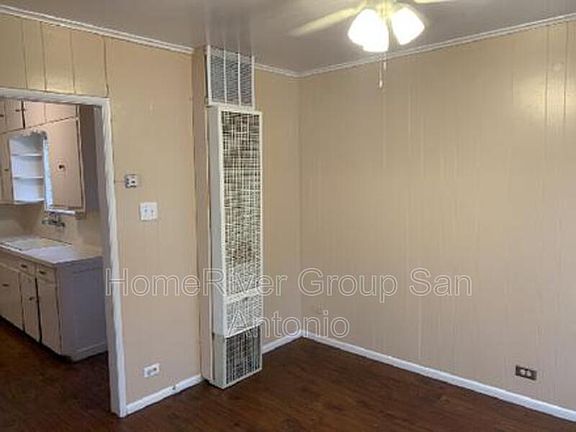 5th image of 2238 Texas Ave