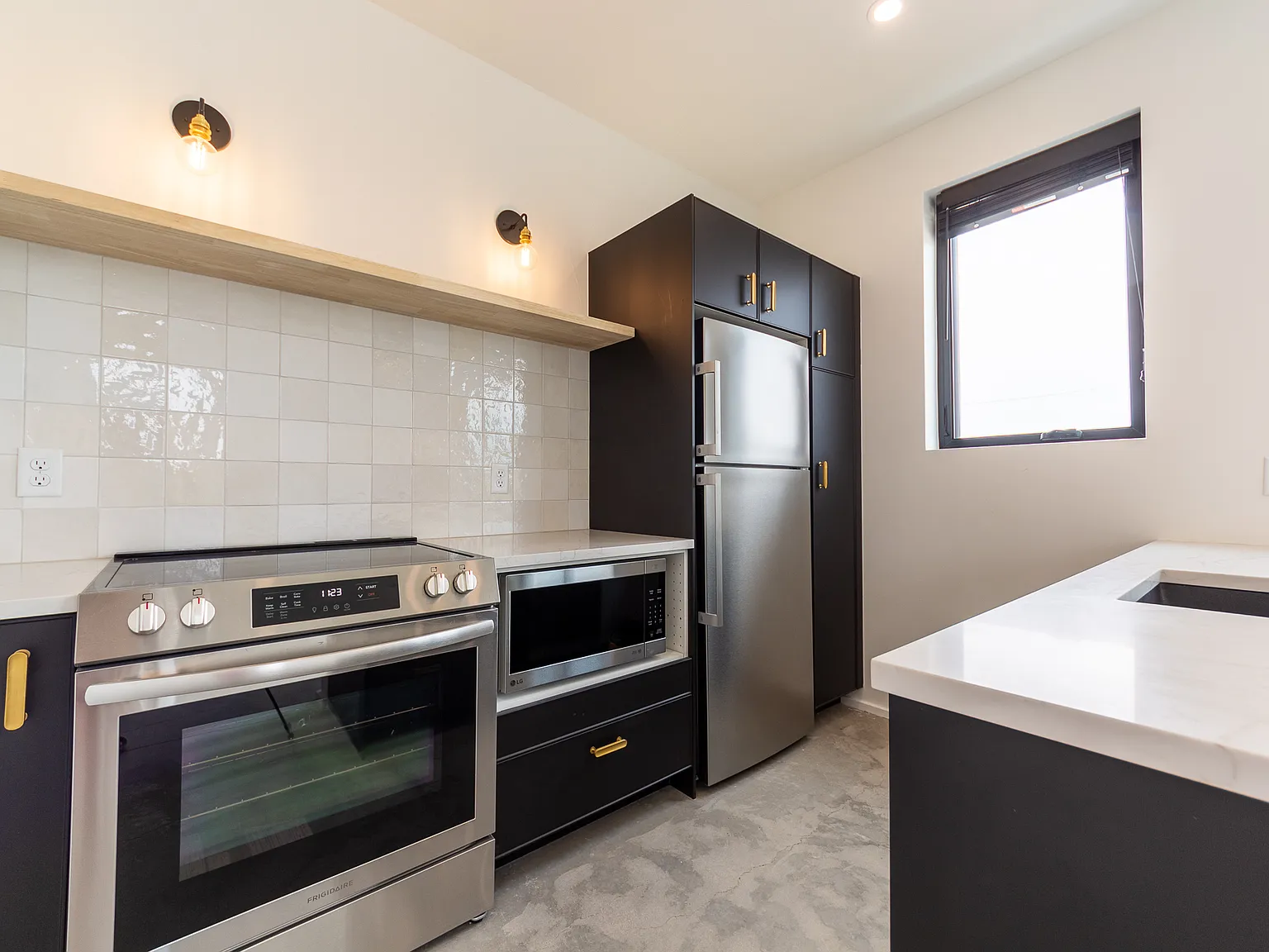 434 Santa Fe Drive - 201 — Photo 4
